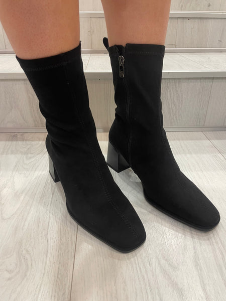 Knee High Sock Boots Low Heel Black LADIES BLACK PULL KNEE HIGH
