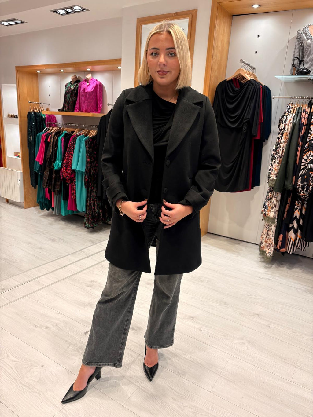 Arggido Classic Black Coat