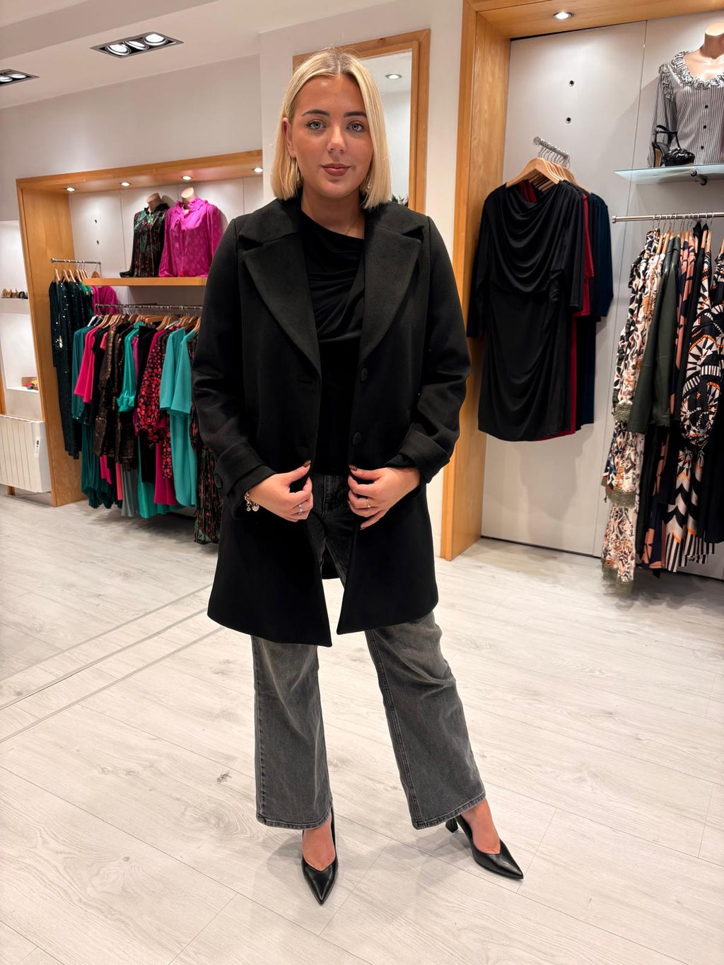 Arggido Classic Black Coat