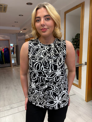 Kaffe Black and White Sleeveless Top