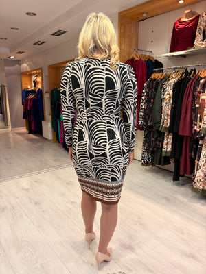 K Design Monochrome Palm Print Bodycon Dress