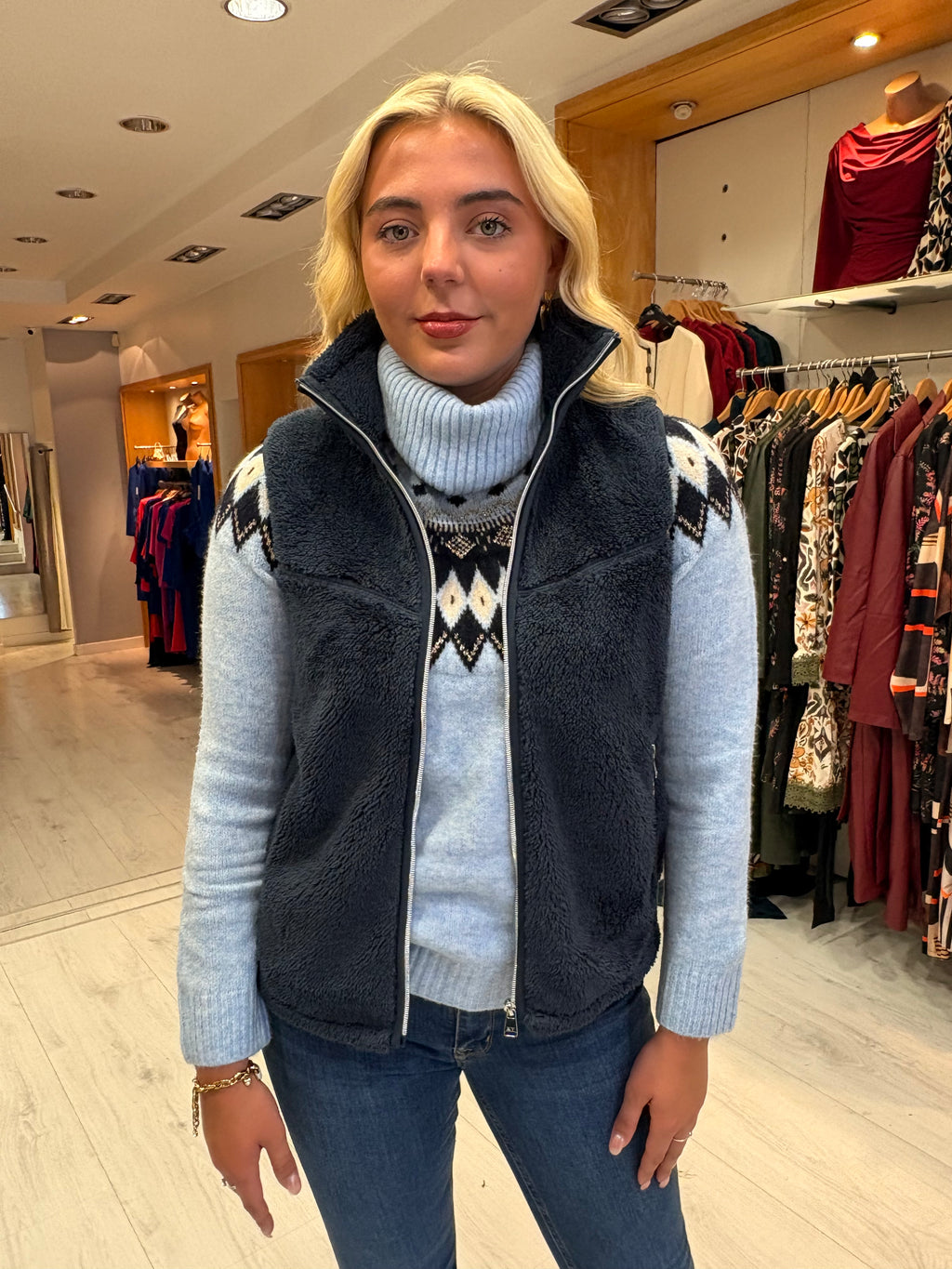 Hv Polo Navy Faux-Fur Zip Gilet
