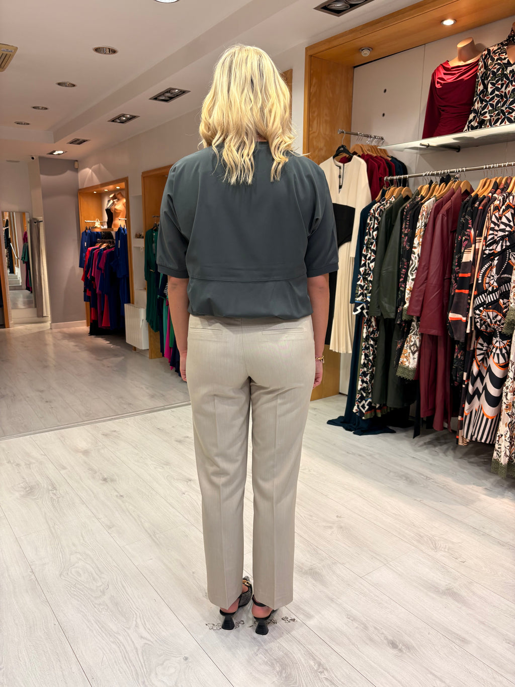 Yaya Grey Bubble Hem Top