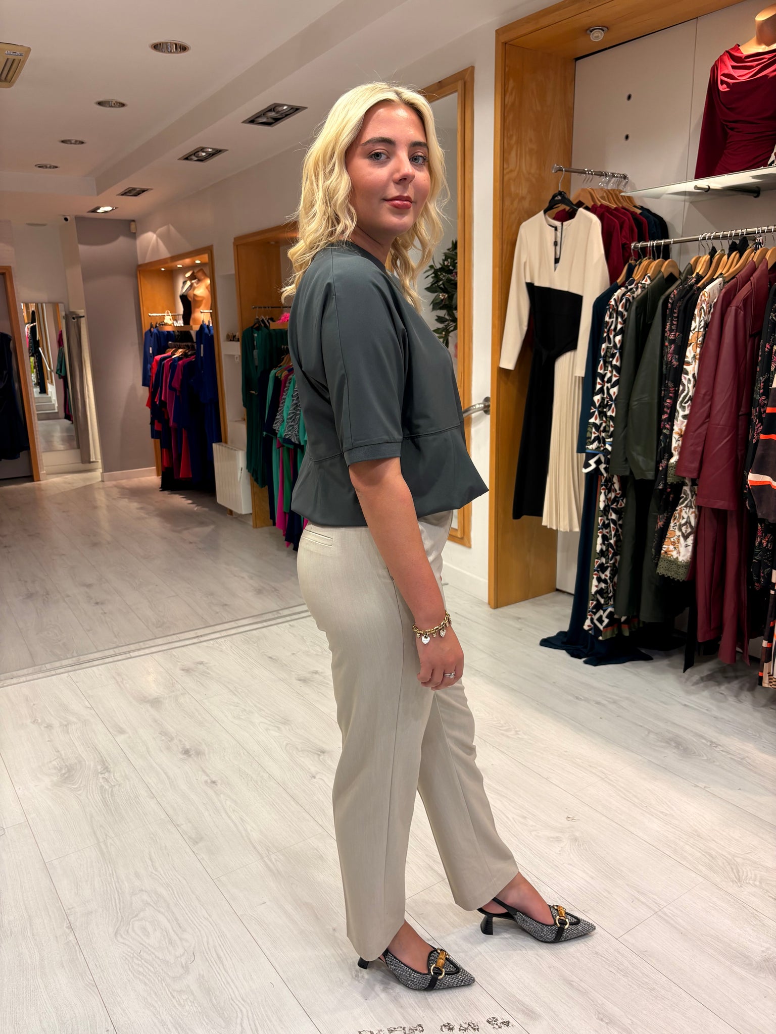 Yaya Grey Bubble Hem Top