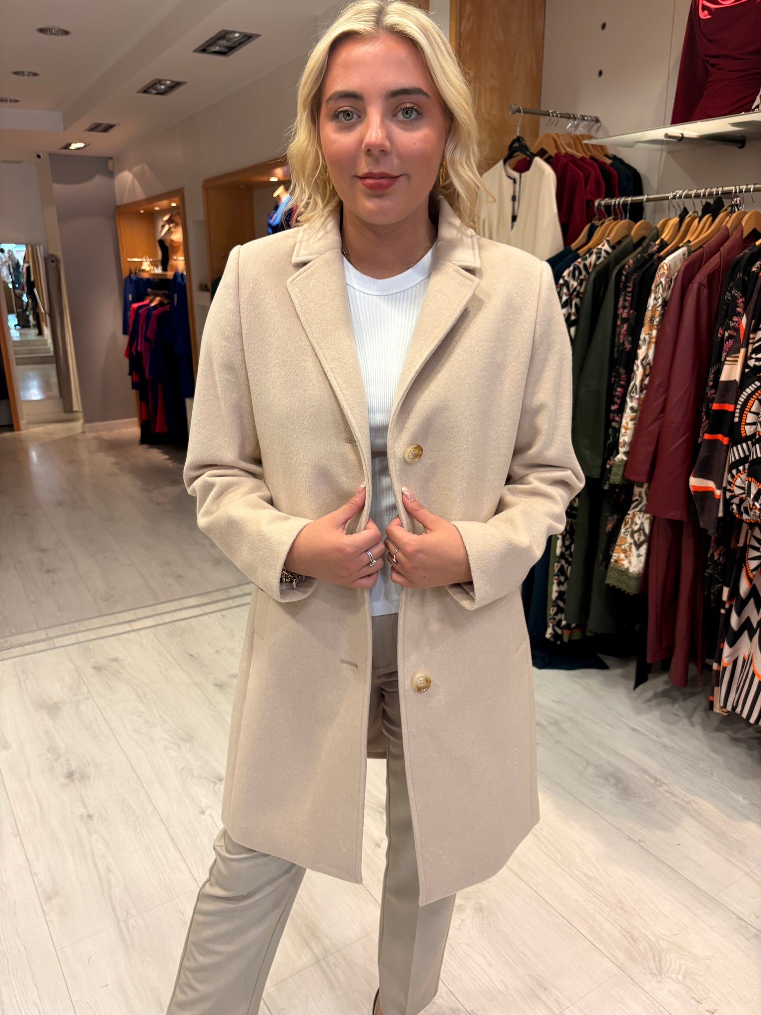 Hv Polo Cream Coat with Detachable Inner layer