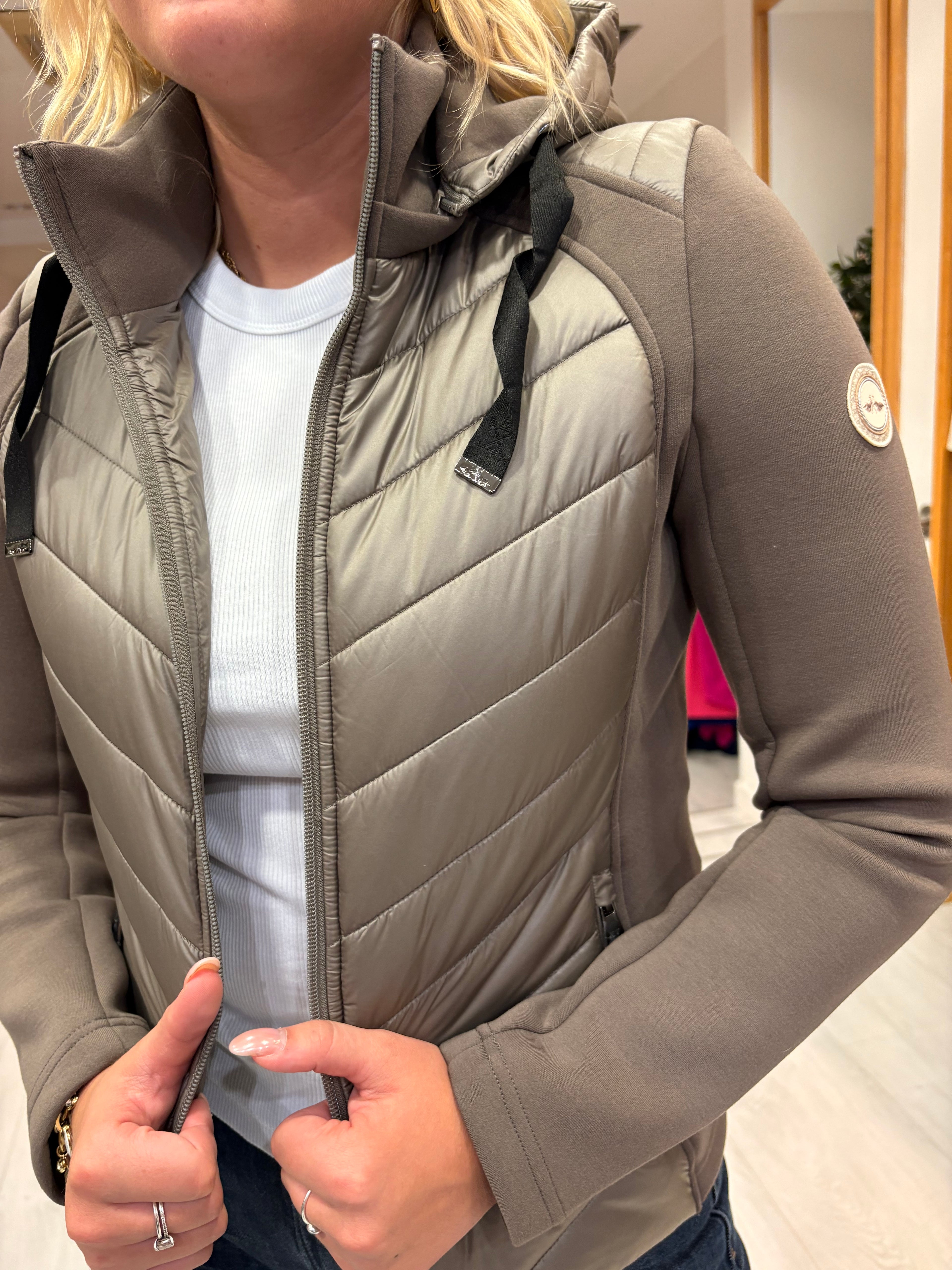 Hv Polo Taupe Jacket
