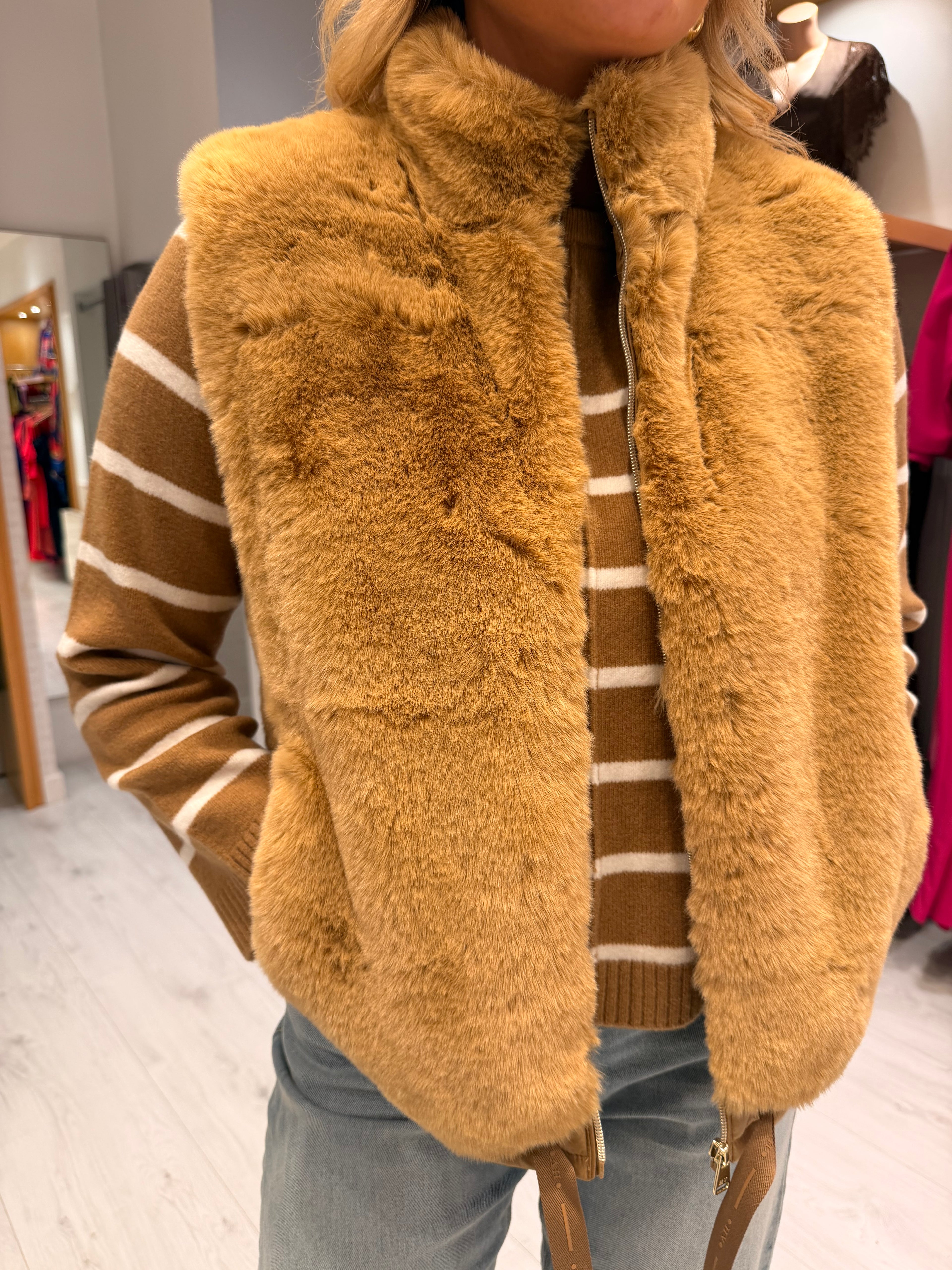 HV Polo Faux Fur Gilet