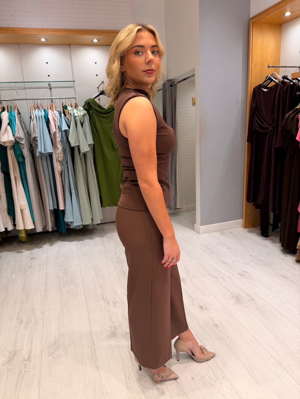 Soaked Brown Wide Cropped Trouser