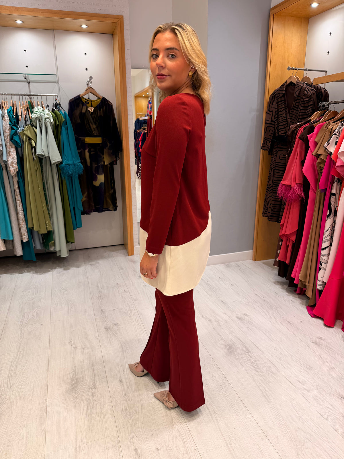 Arggido Burgundy & Cream Two-Piece Set
