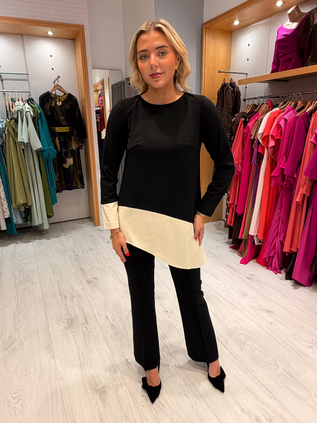 Arggido Black & Cream Two-Piece Set