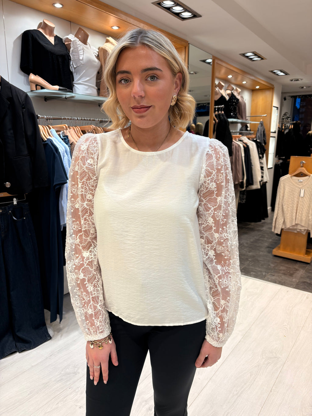 Kaffe White Lace Sleeve Top