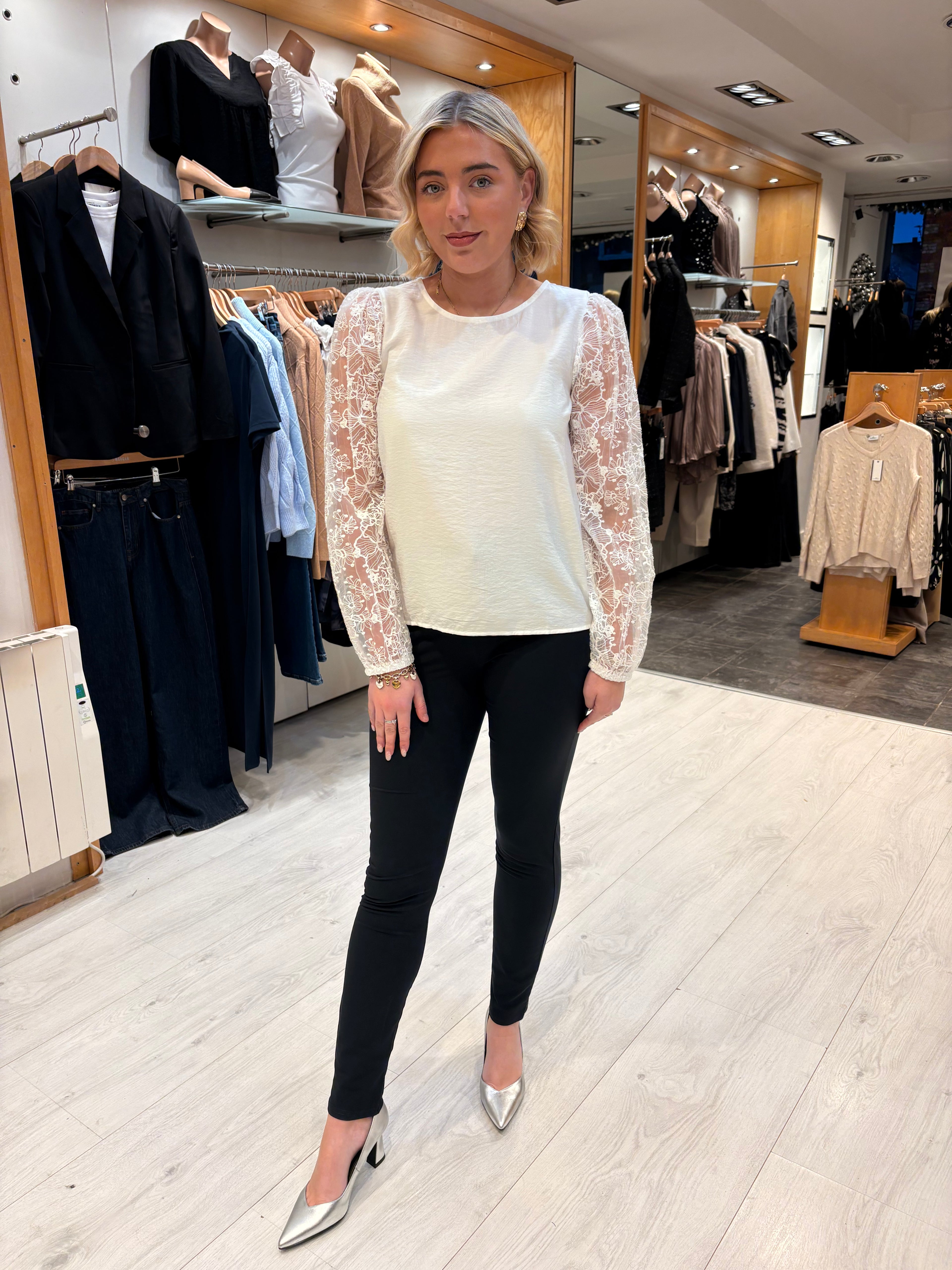 Kaffe White Lace Sleeve Top