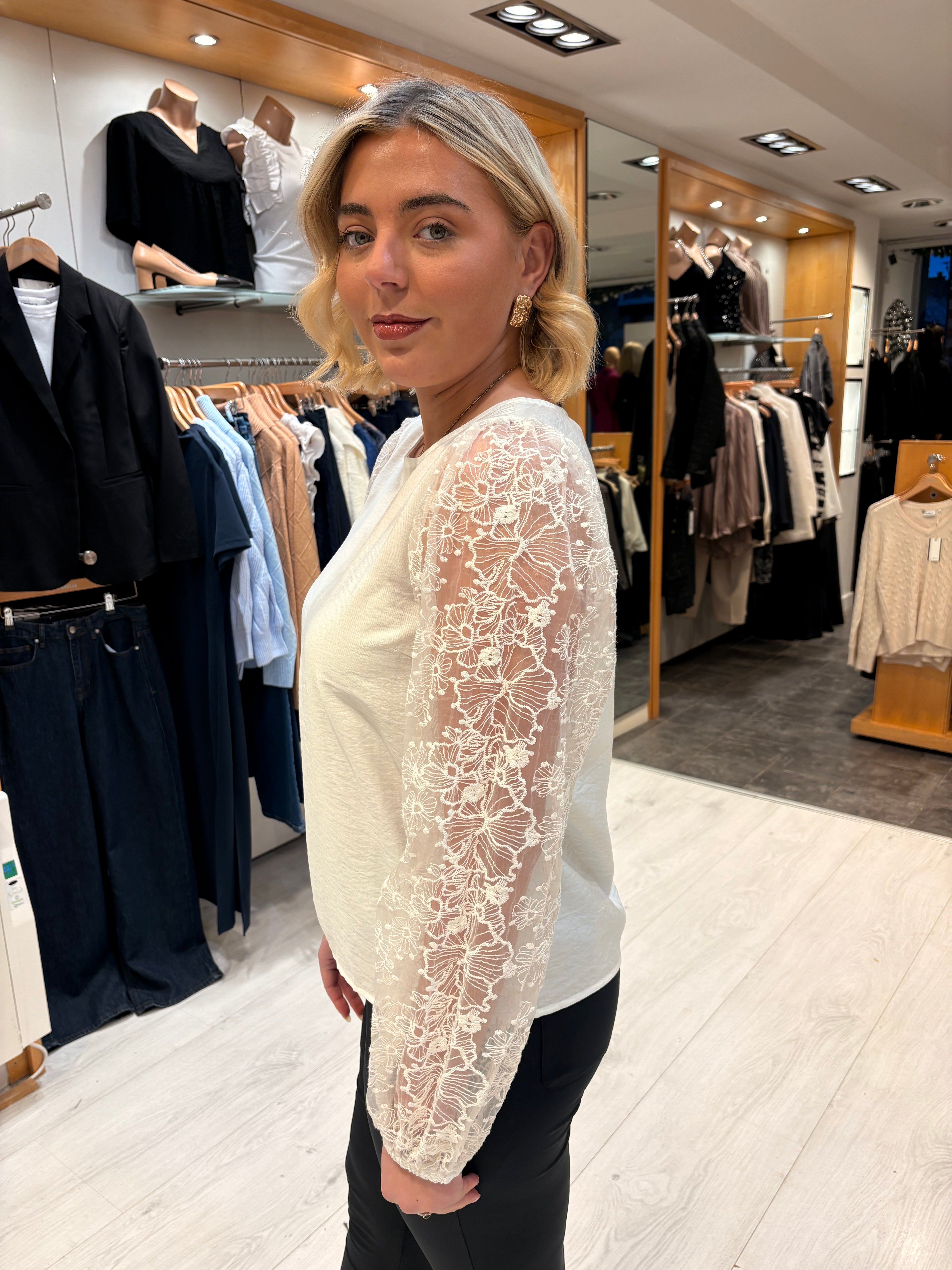 Kaffe White Lace Sleeve Top