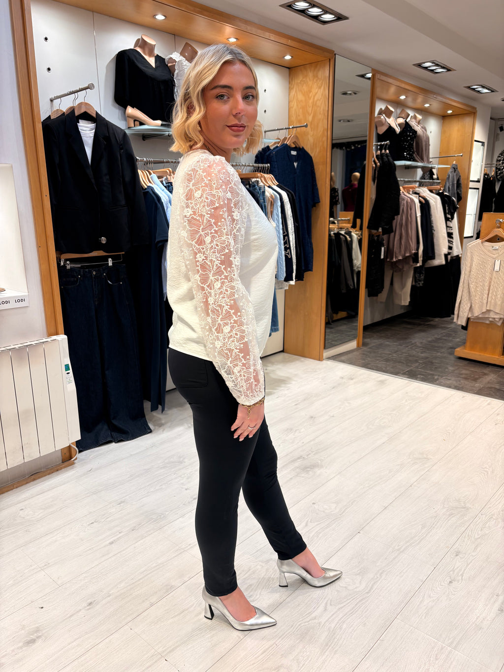 Kaffe White Lace Sleeve Top