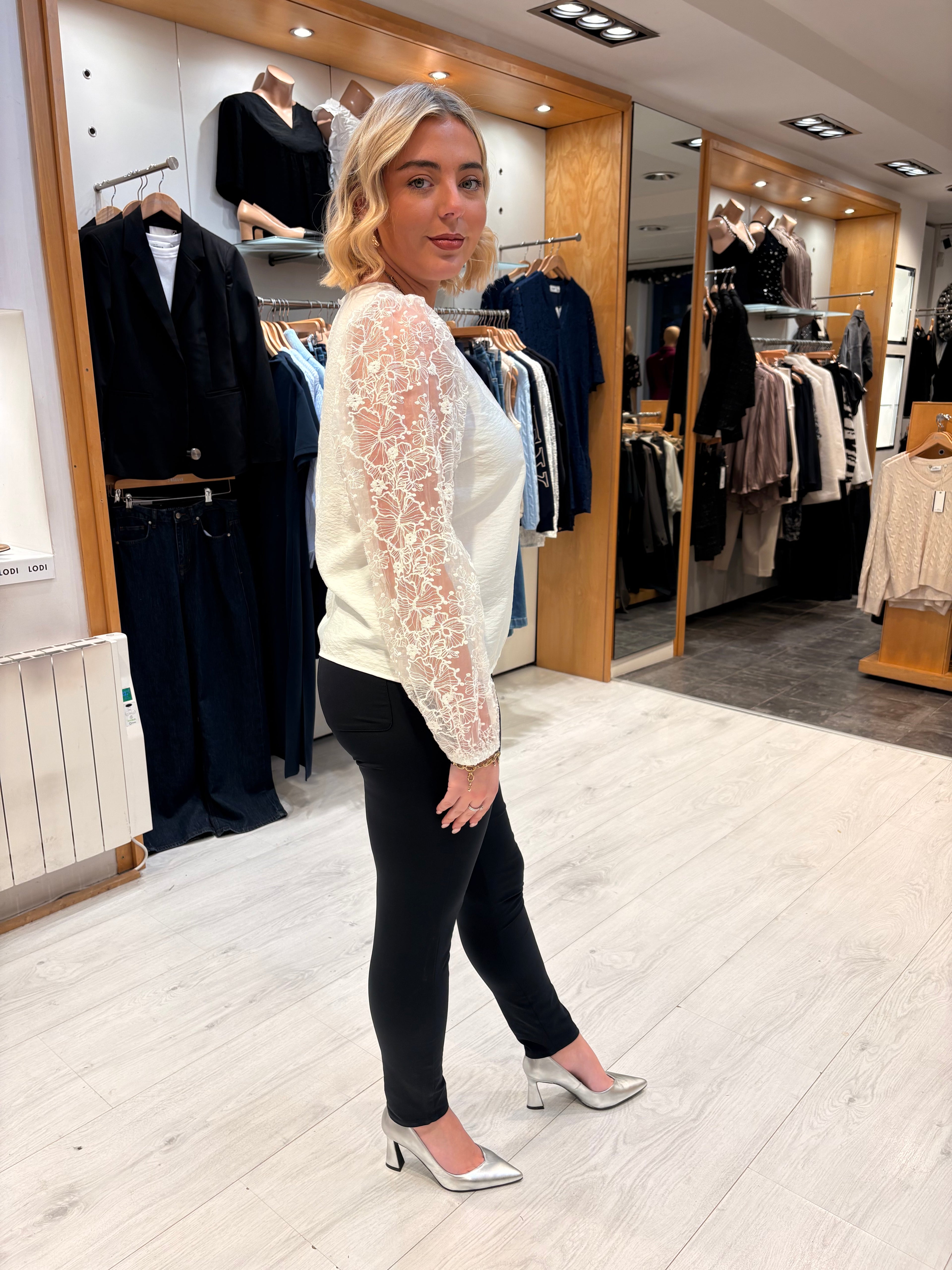 Kaffe White Lace Sleeve Top
