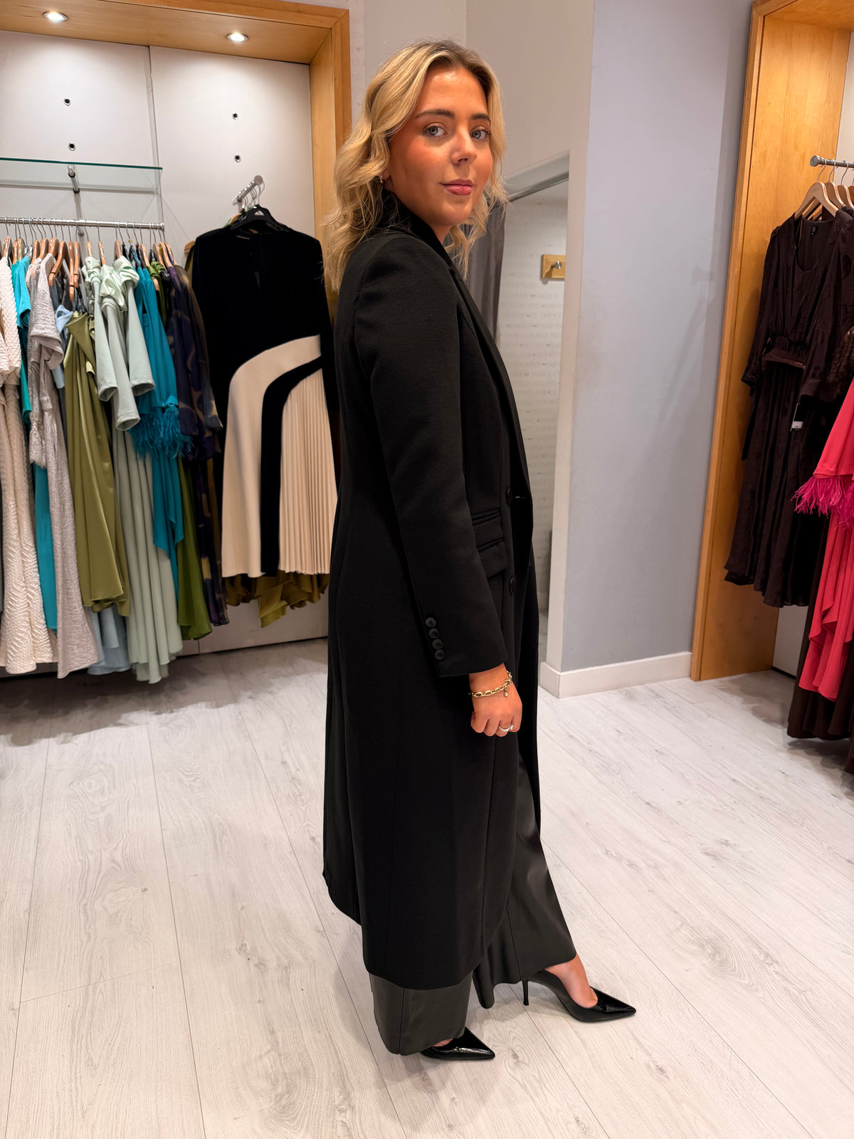 Arggido Black Double-Breasted Long Coat