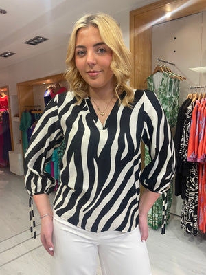 Smashed Lemon Black and White Top