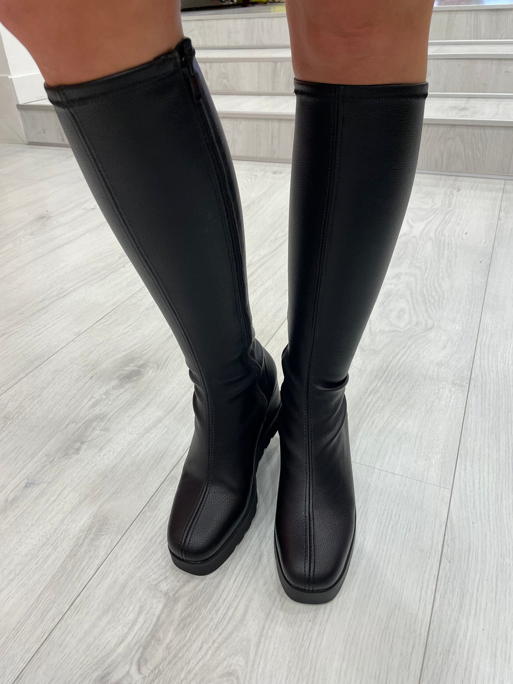 Viguera Leather Look Knee High Boots