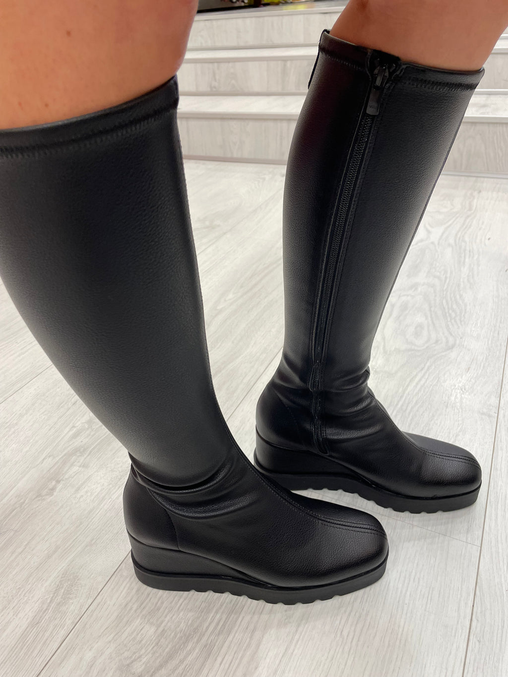 Viguera Leather Look Knee High Boots