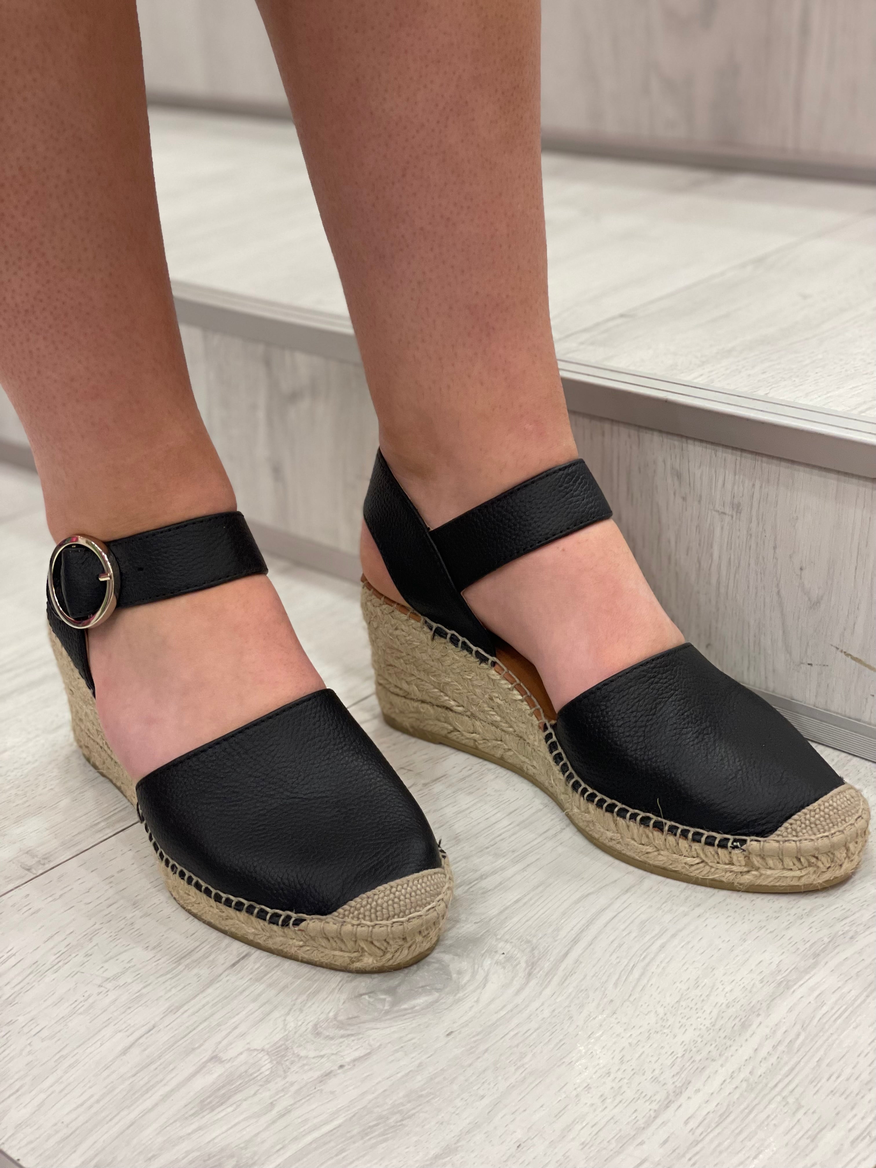 Viguera Black Mars Wedge