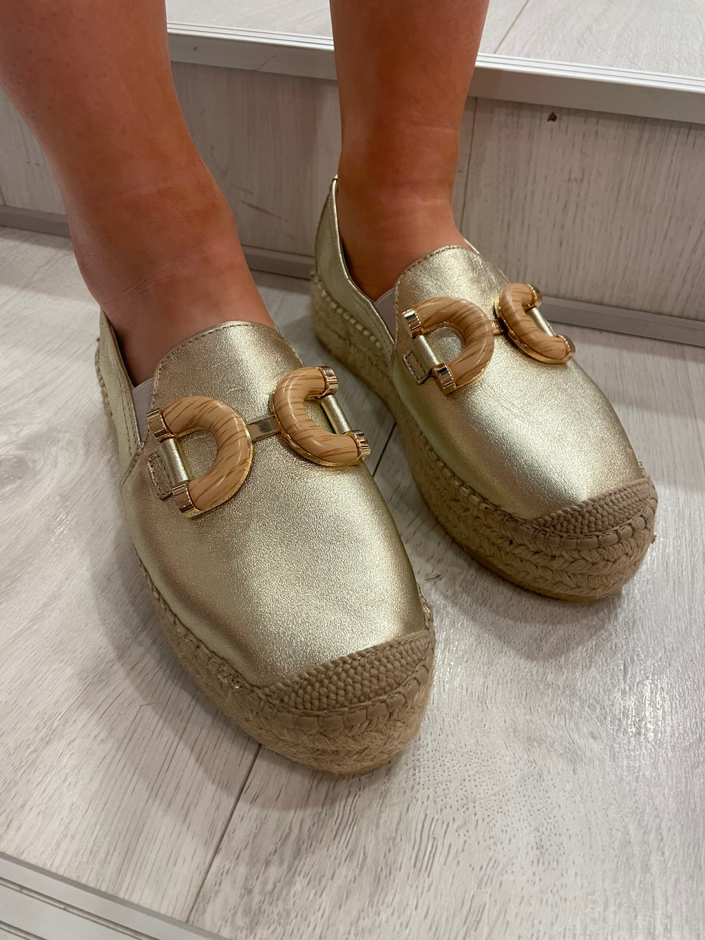 Viguera Gold Espadrille