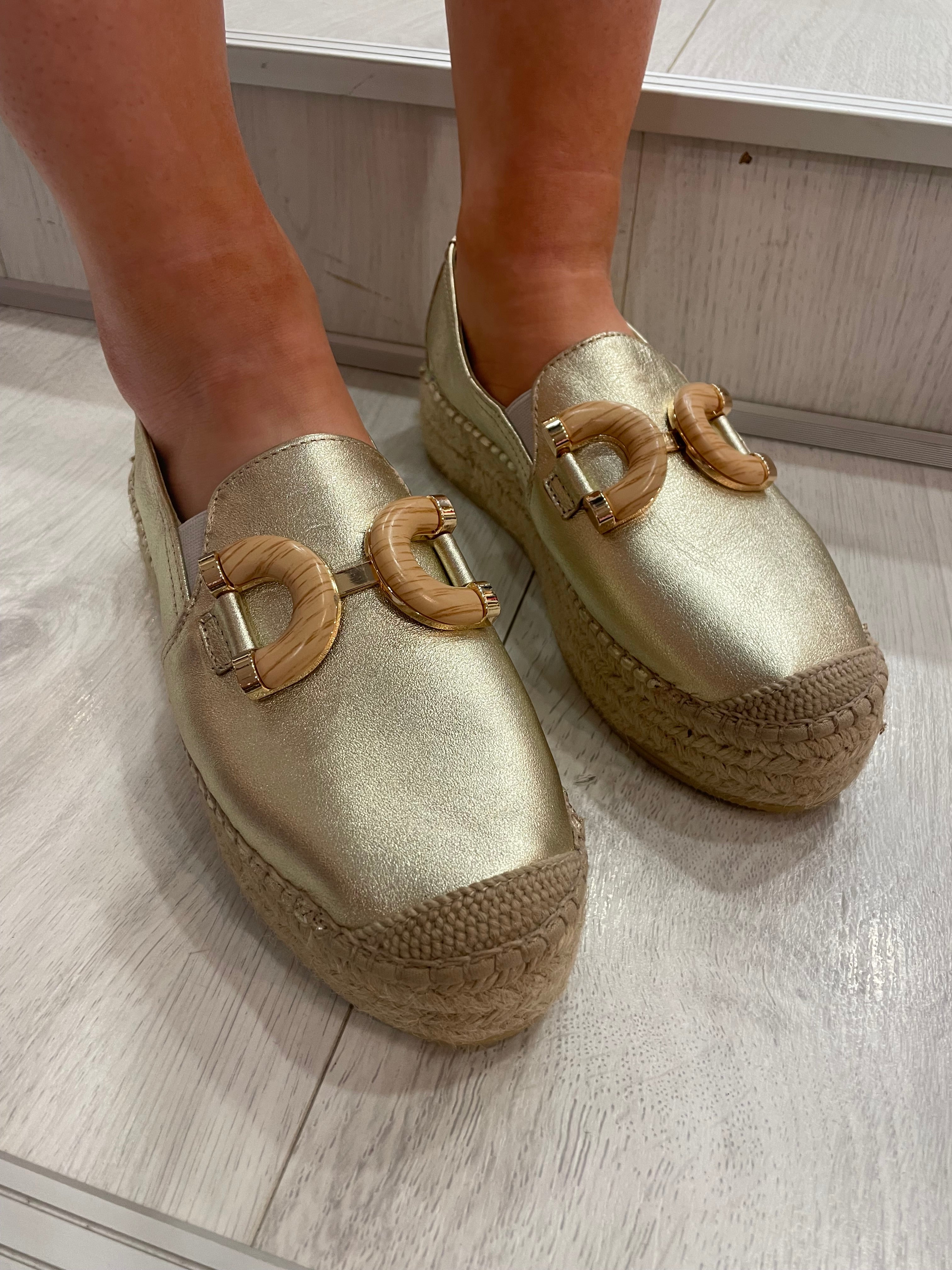 Viguera Gold Espadrille