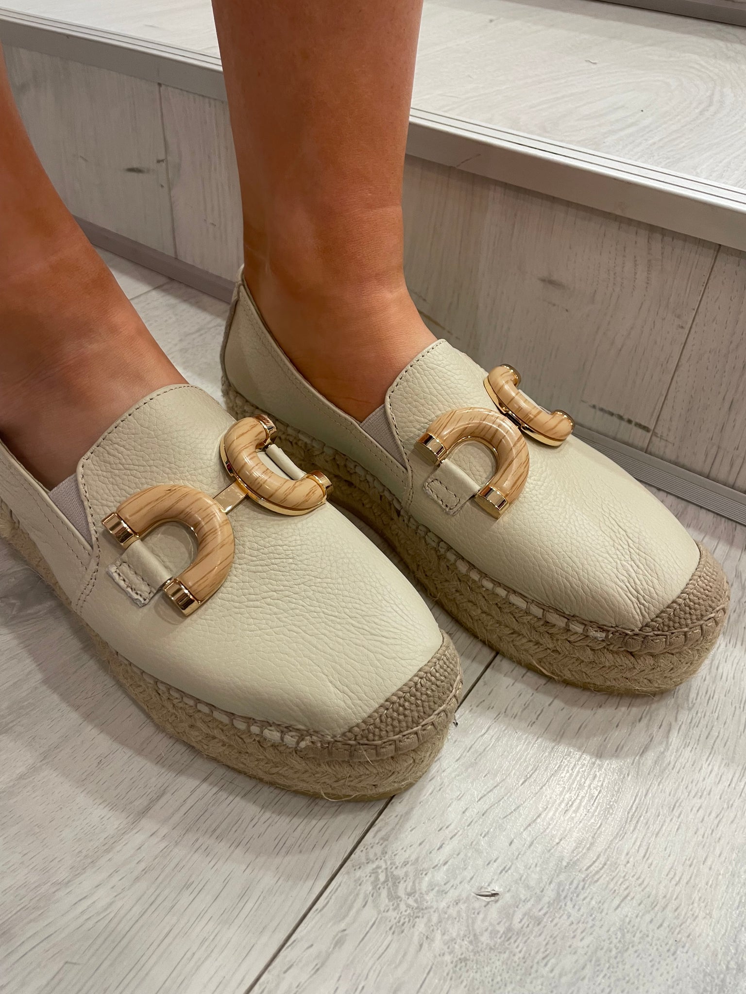 Viguera Cream Espadrille