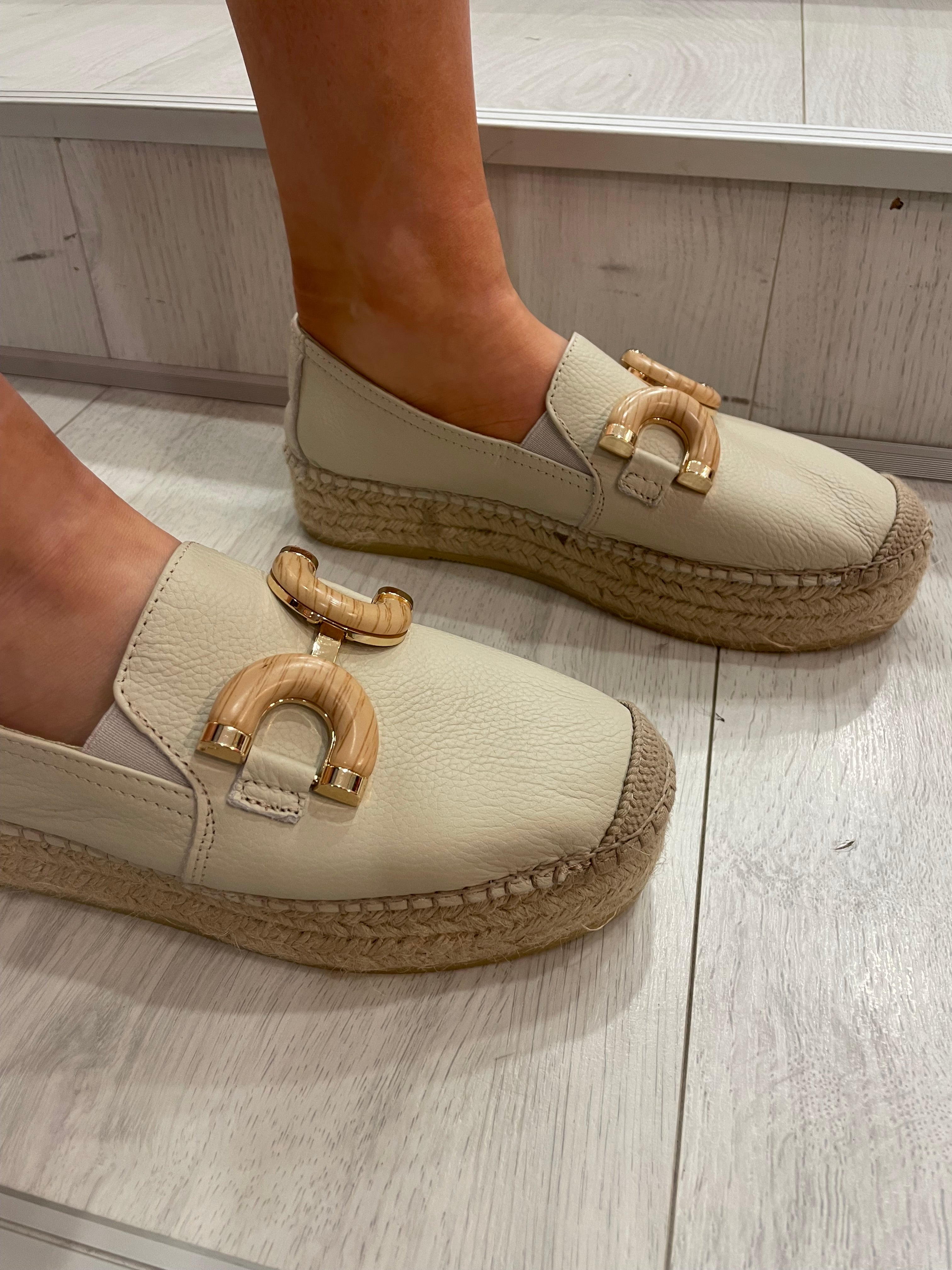 Viguera Cream Espadrille