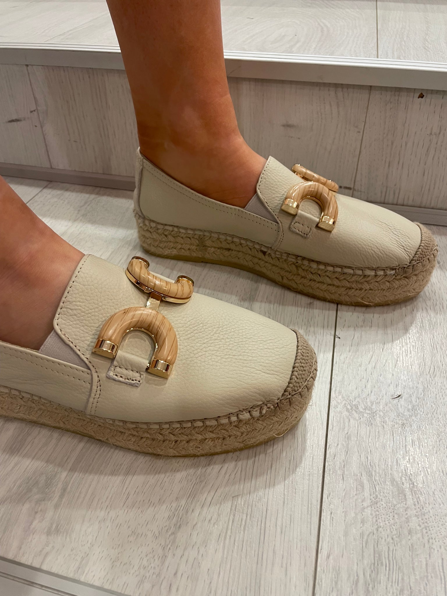 Viguera Cream Espadrille