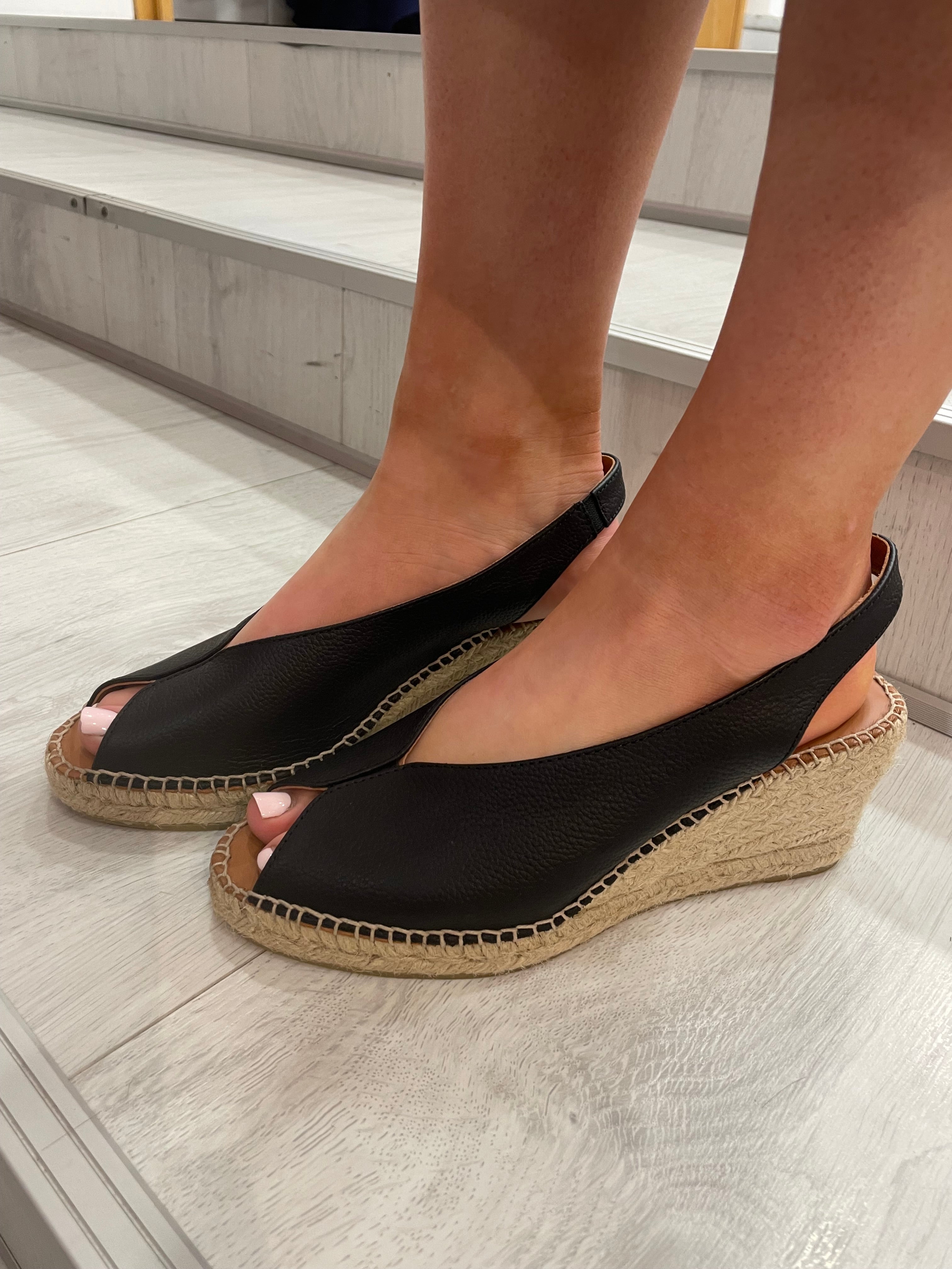 Viguera Black Wedge