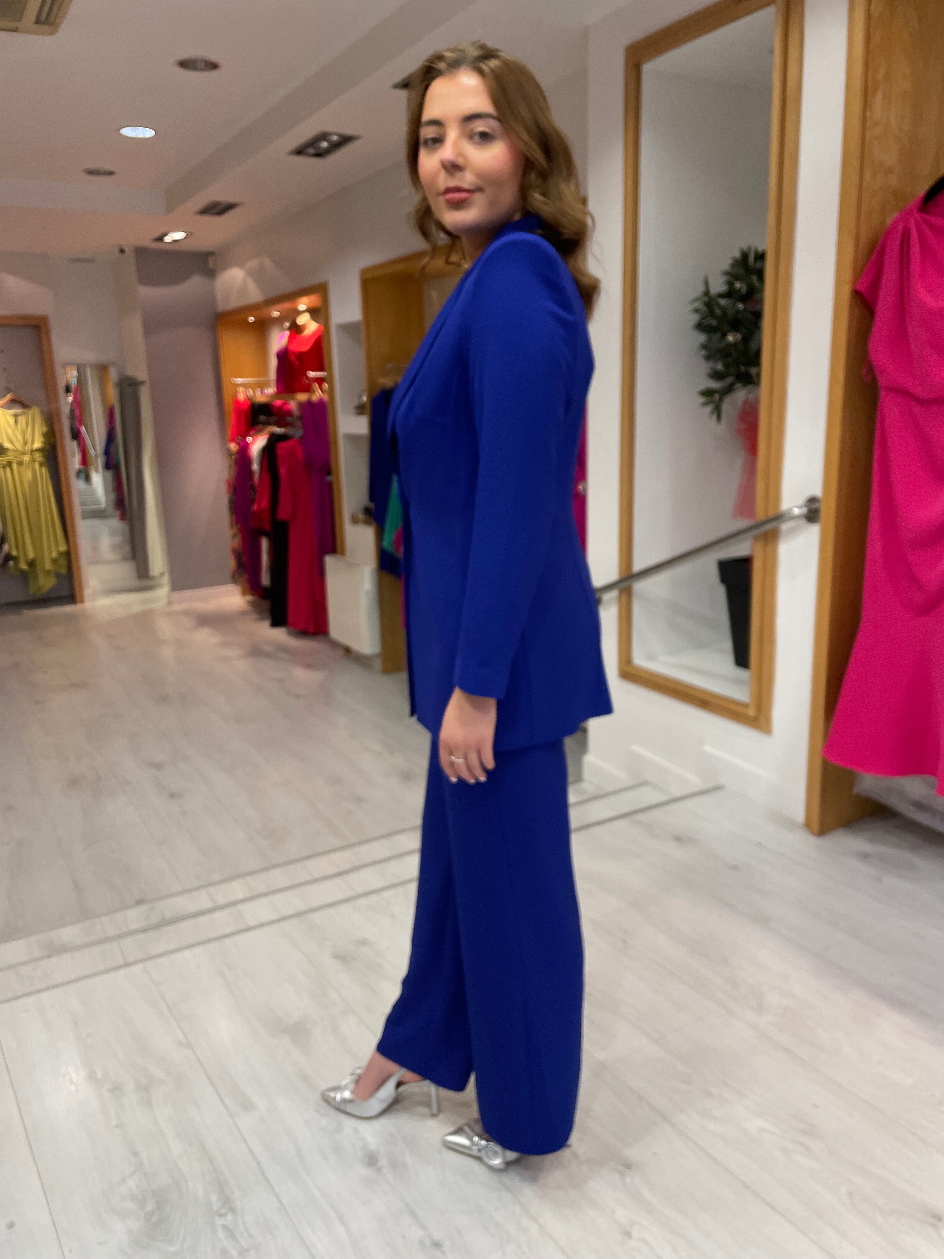 Casting Royal Two-Piece Suit