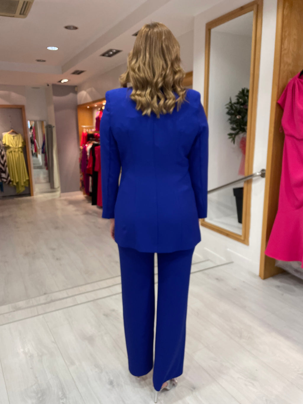 Casting Royal Two-Piece Suit