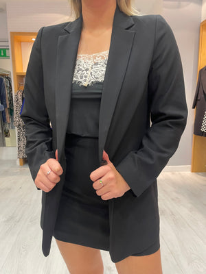 Soaked In Luxury Corinne Ozark Blazer in Black