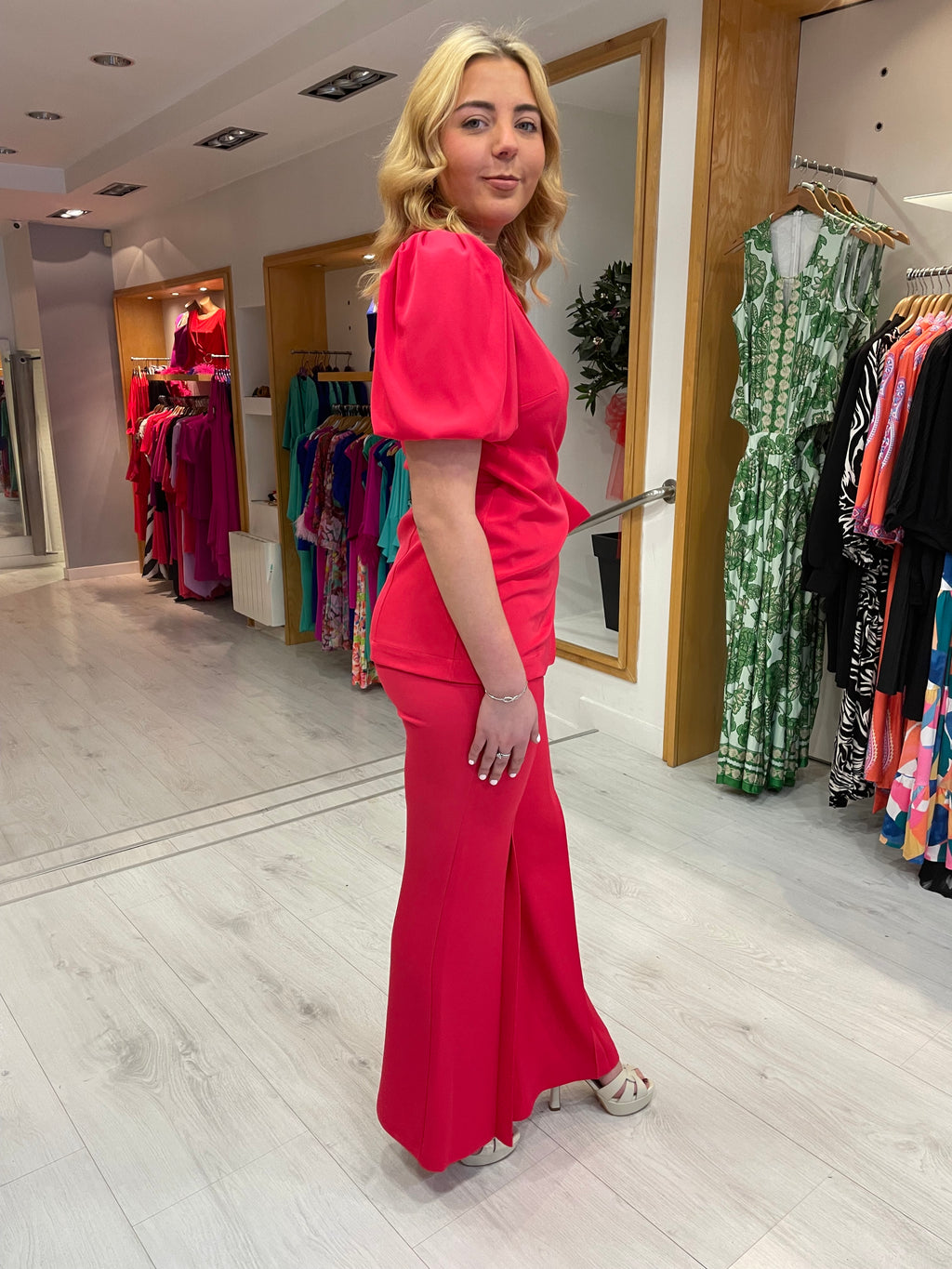 Arggido Pink Tie Suit