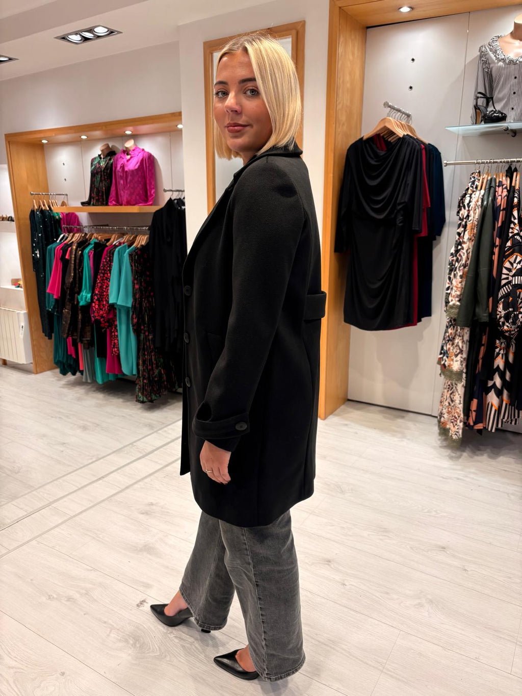 Arggido Classic Black Coat