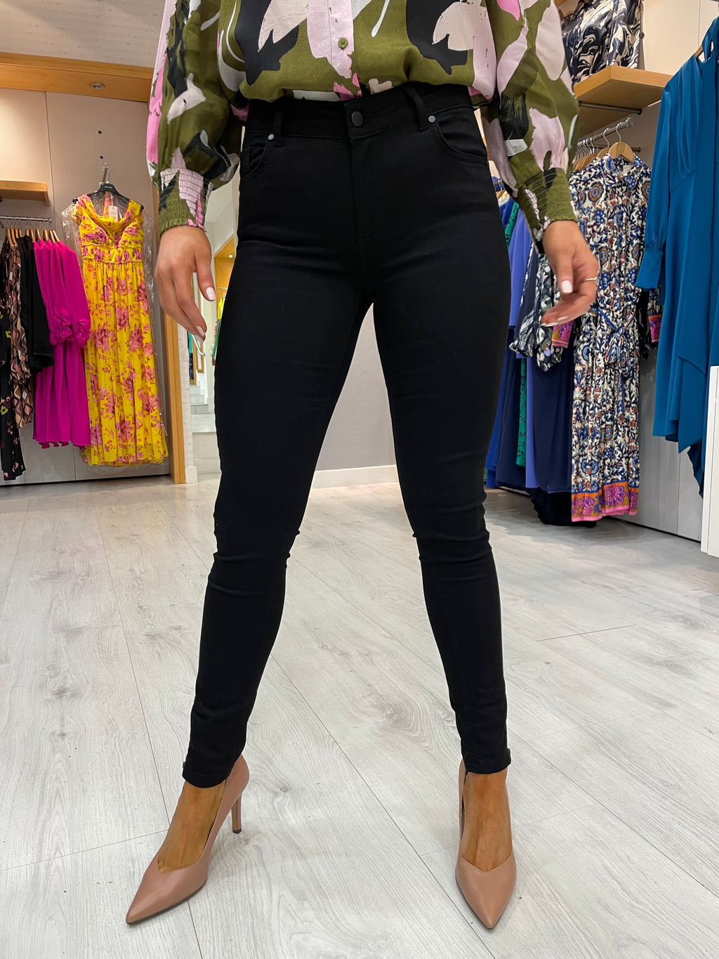 My Essential Black Slim Zip 28" Jean