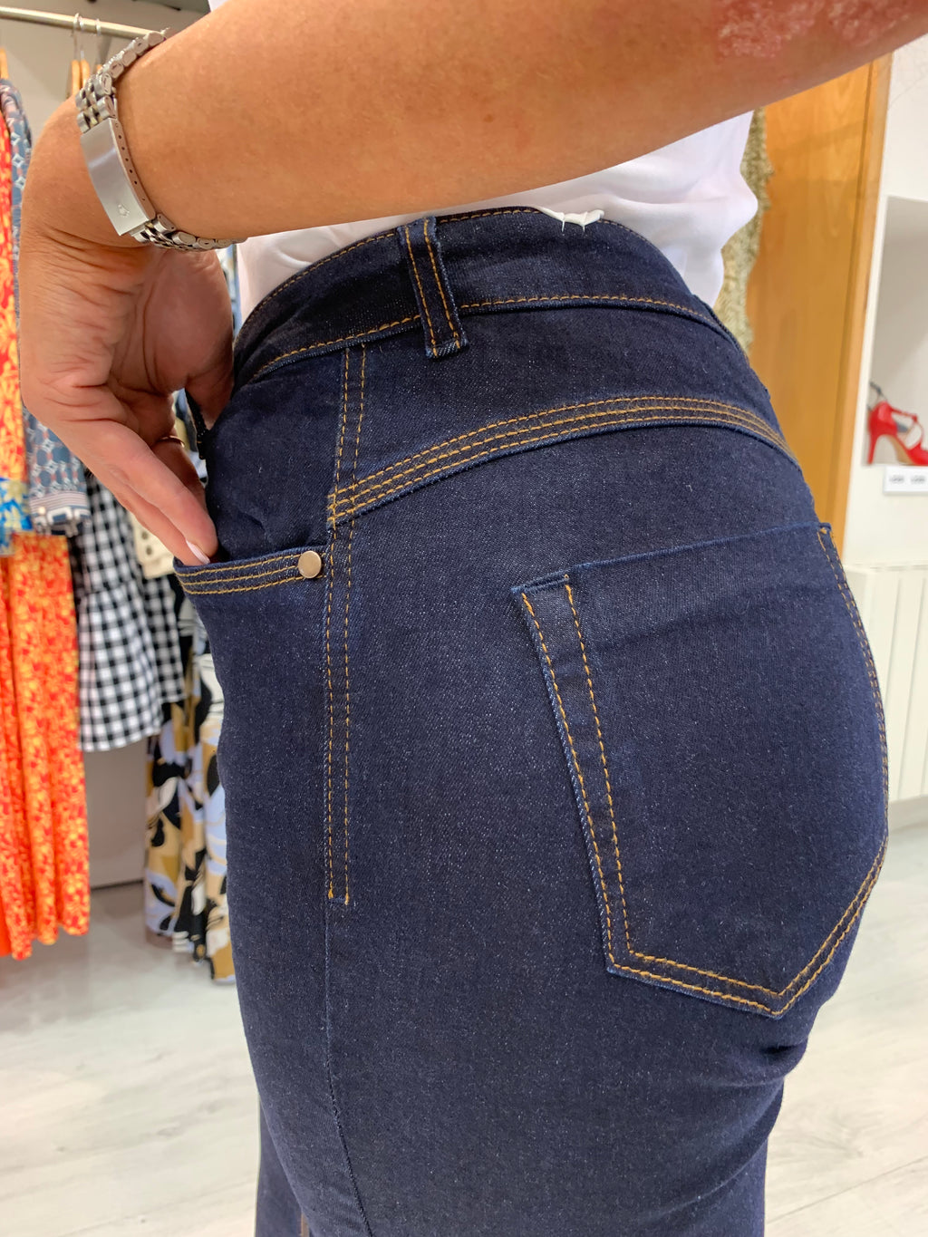 My Essential Dark Denim Straight Leg 30" Jean