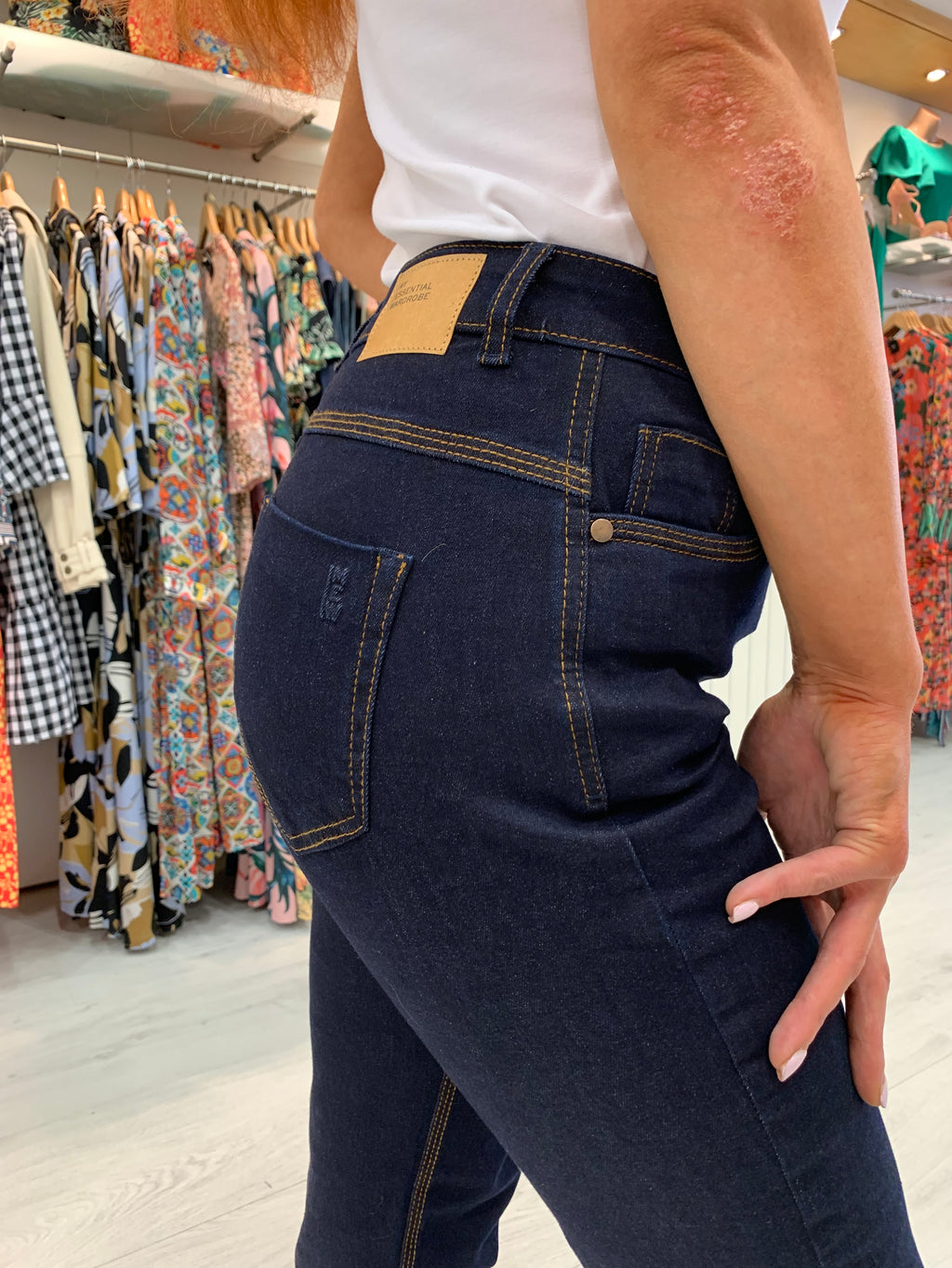 My Essential Dark Denim Straight Leg 32"